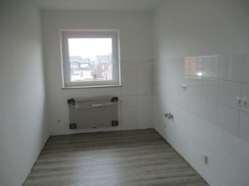 Attraktive 4-Zimmer-Wohnung mit Balkon im 2. Obergeschoss in Bocholt zu vermieten - Bild (65040)