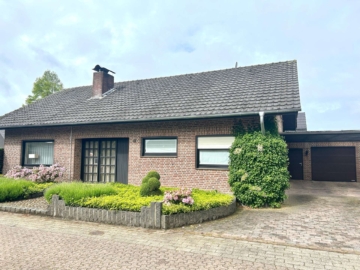 Einfamilienhaus mit großem Garten, Sauna und Photovoltaikanlage in begehrter Lage von Lowick, 46399 Bocholt, Einfamilienhaus