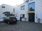 Hausansicht - Moderne 2-Zimmer-Wohnung in guter Lage – absolut zentral