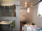 Badezimmer - Doppelhaus mit Einliegerwohnung in guter Lage von Biemenhorst