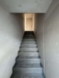 Treppe zum 2. OG - Helle Maisonettewohnung mit Loggia in Neubau-Doppelhaushälfte
