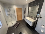 Badezimmer OG - RESERVIERT ! Modernisiertes Reihenmittelhaus in Bottrop – hochwertig saniert & zeitnah bezugsfertig!