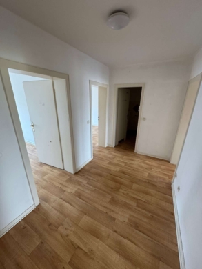 Dachgeschoss mit Balkon und 2 Schlafzimmern in Duisburg-Sternbuschweg - Bild (63721)