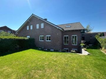Gepflegtes 4-Parteienhaus in Borken-Burlo in sehr gute Lage zu verkaufen - Bild (62896)
