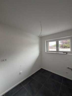 Erstbezug nach Renovierung! Helle 4-Zimmer-Wohnung mit Balkon in Bocholt an der Kurfürstenstraße - Bild (64291)