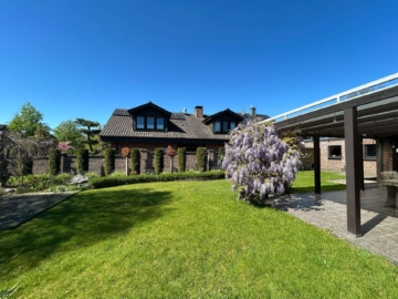 Einfamilienhaus mit großem Garten, Sauna und PV-Anlage in begehrter Lage von Lowick - Bild (62908)