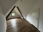 Schlafzimmer (2) - 3-Zimmer Dachgeschoss-Wohnung in Dingden (Whg. 17)