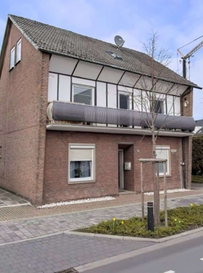 Kapitalanlage mit Zukunft – Gepflegtes 6-Familienhaus in zentraler Lage von Rhede - Titelbild (65019)