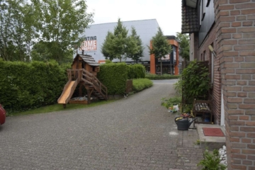 Kapitalanlage mit Zukunft – Gepflegtes 6-Familienhaus in zentraler Lage von Rhede - Bild (65024)