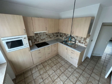 Renovierte 2-Zimmerwohnung direkt an der Adenauerallee zu vermieten - Bild (65235)
