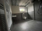 Bild - 3 Zimmer Neubau DG-Wohnung mit Balkon im KFW-40-Haus
