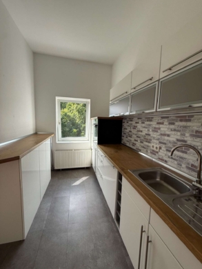 Charmante und besondere Maisonette – Altbauwohnung in zentraler Lage zu vermieten - Bild (64873)